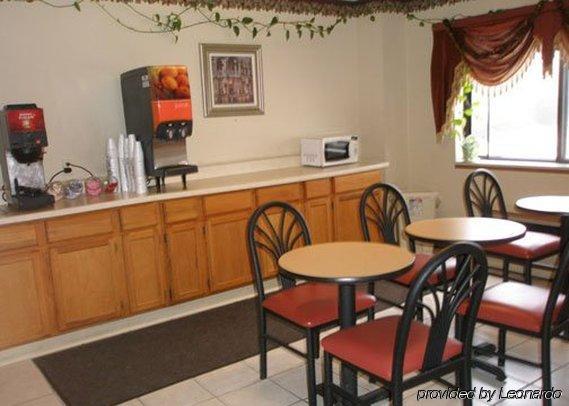 Fairbridge Inn Express 체스터튼 레스토랑 사진